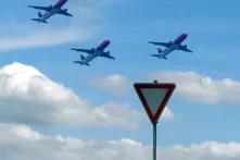 Neue Ökonomie der Natur: Flugverkehr und CO2-Kompensation